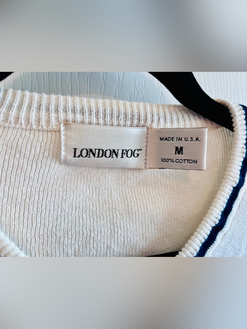 Vintage London Fog Cream V-Neck Cricket Sweater | Made in USA | Size M - Picture 4 of 5